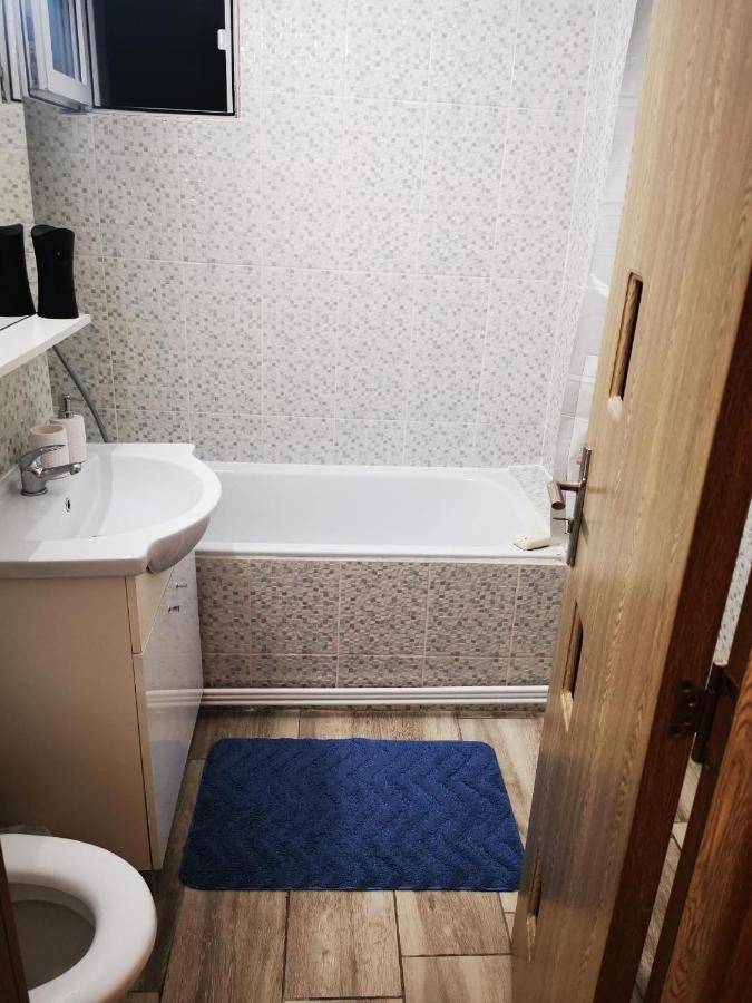 Târgu-Mureş Violet Residence מראה חיצוני תמונה